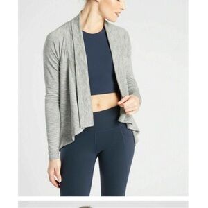 Athleta Nirvana Wear Two Ways Wrap